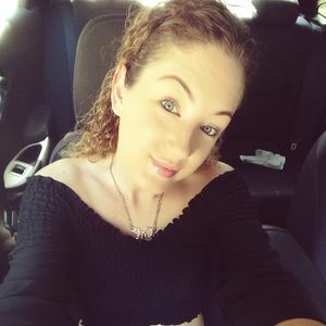 Meet your Posher, Candice